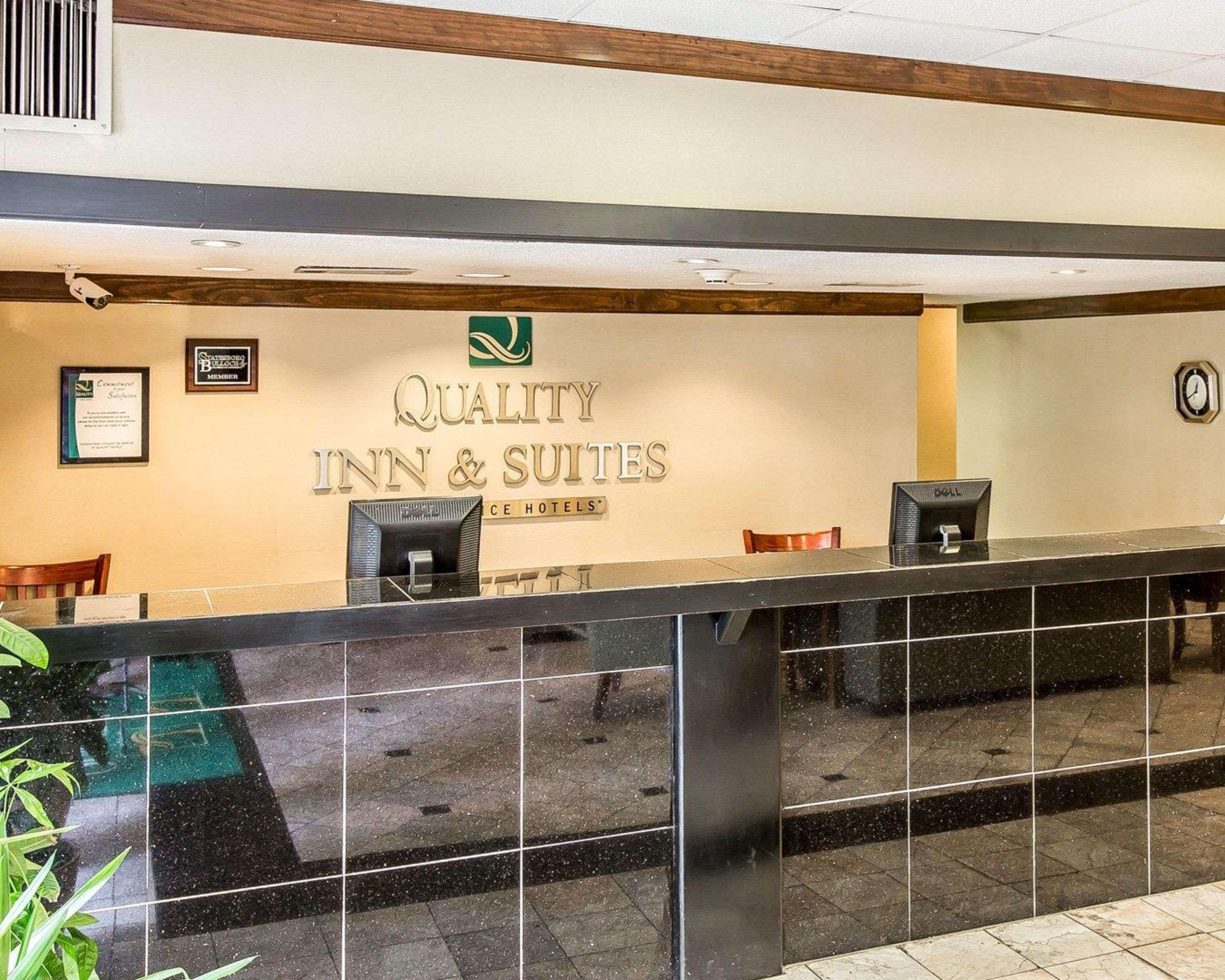 Quality Inn & Suites Conference Center Statesboro Historic District Exterior photo